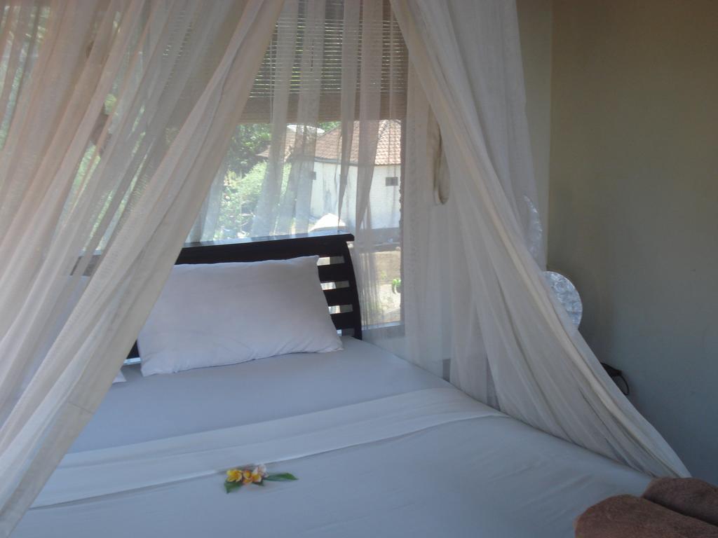 Bulih Beach Bungalows Амед Номер фото