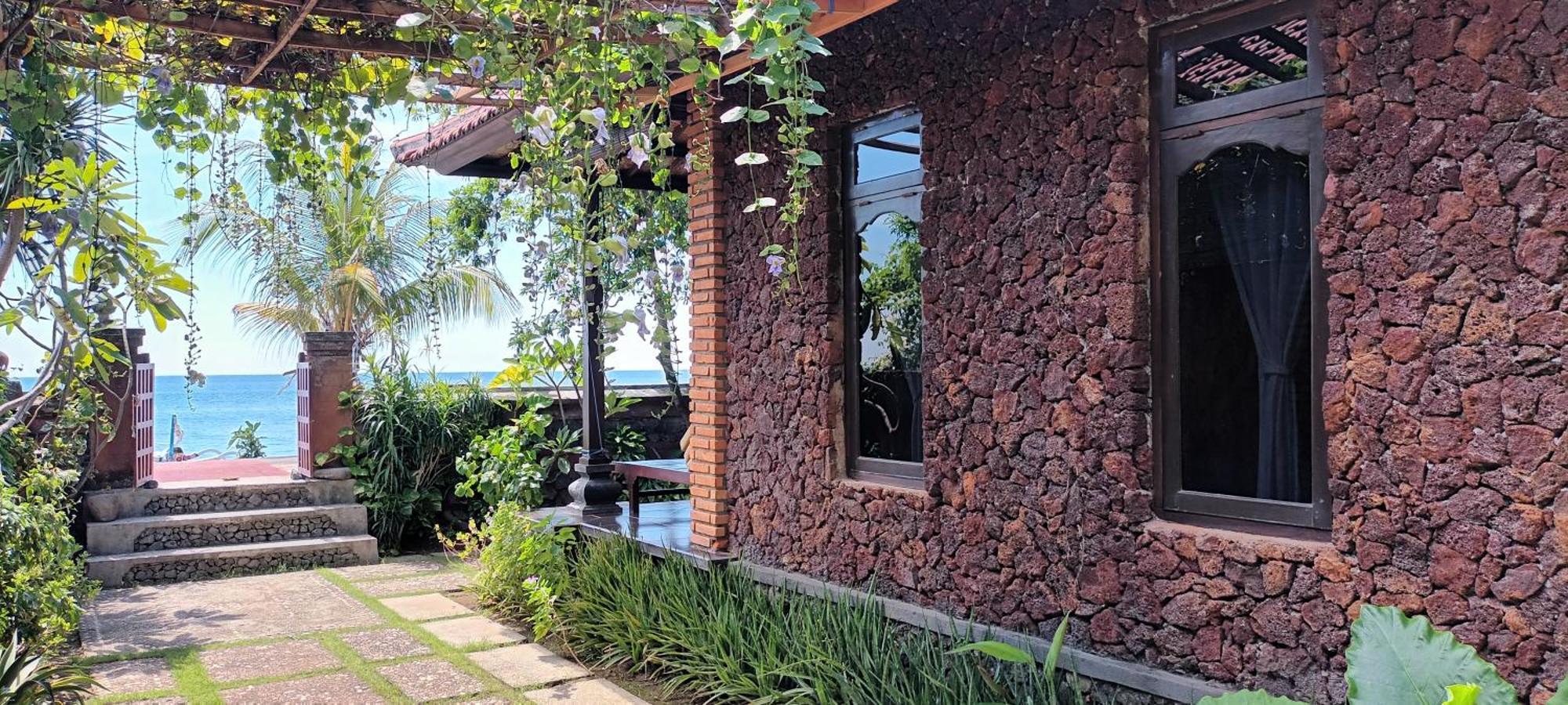 Bulih Beach Bungalows Амед Экстерьер фото